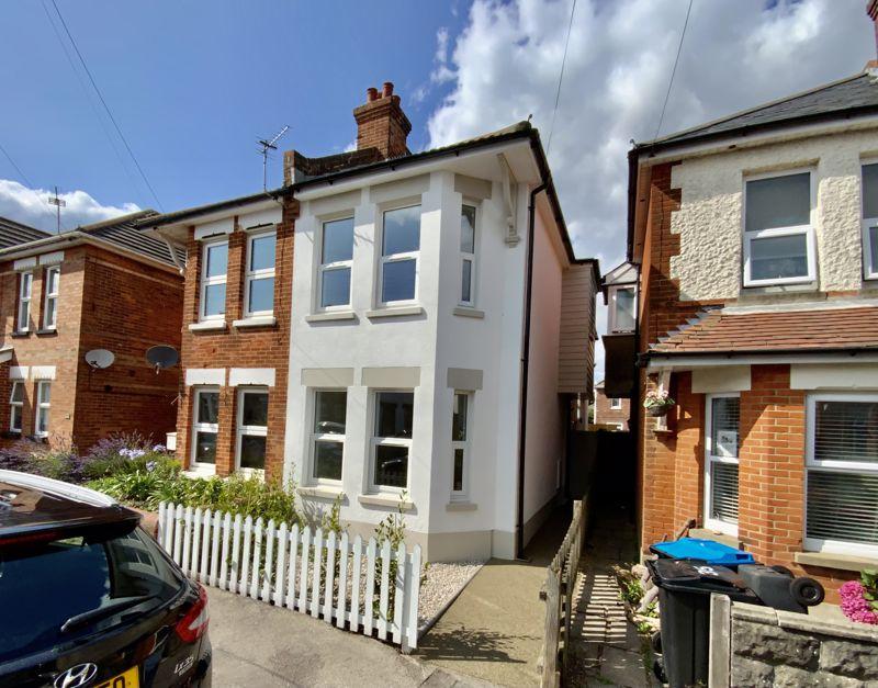 Wheaton Road, Pokesdown, Bournemouth 3 bed semidetached house for sale