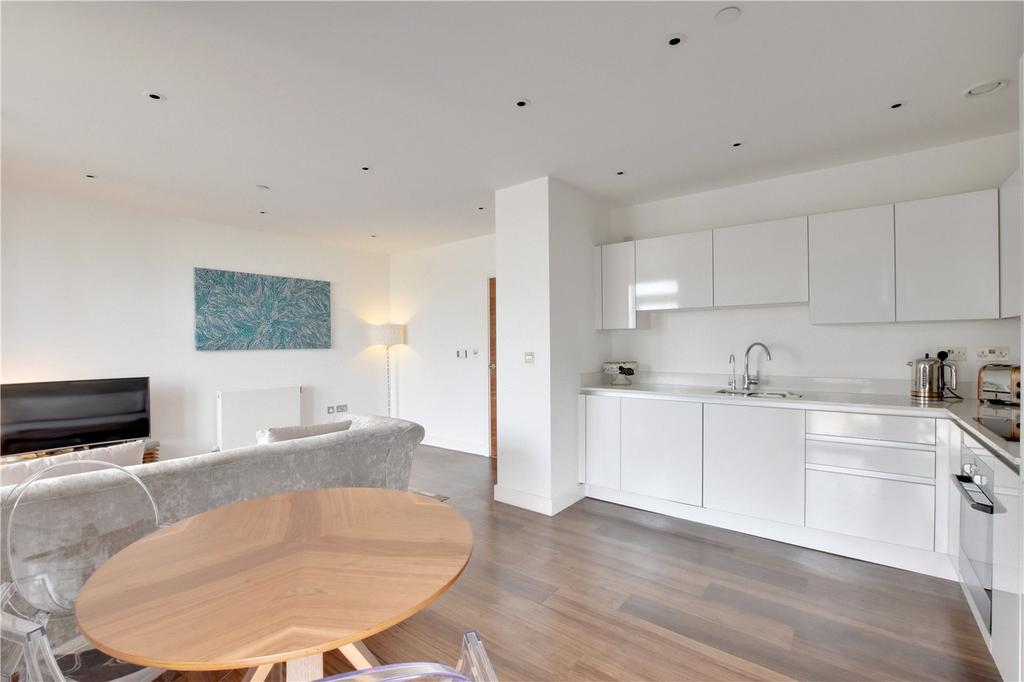 Kitchen / Dining