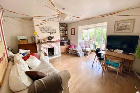 2 Halfmoon Court, Buckfastleigh, TQ11 0GA