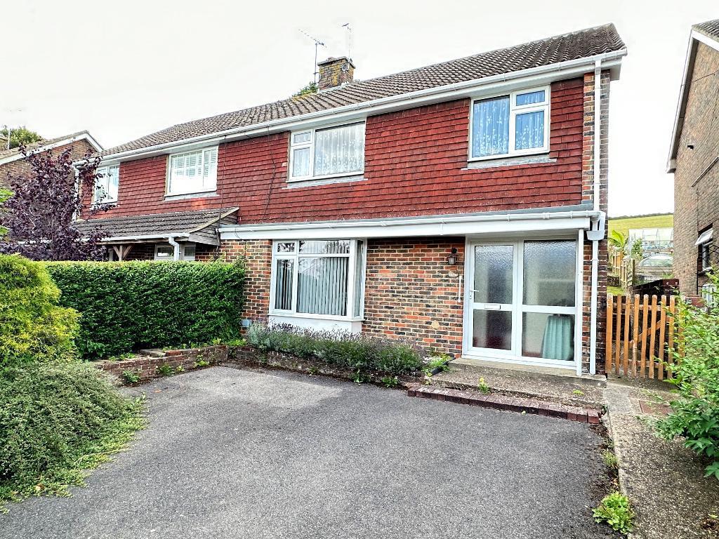 Manor Road, Upper Beeding, West Sussex, BN44 3TJ 3 bed semidetached