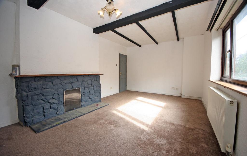 Rhosybol, Amlwch, Isle of Anglesey, LL68 3 bed bungalow for sale £195,000