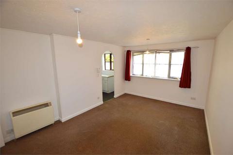 2 bedroom flat to rent, DA2