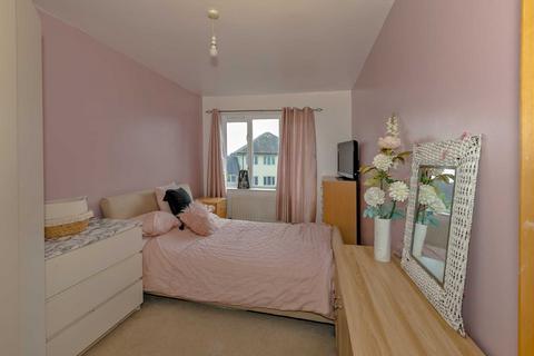2 bedroom flat for sale - Cavan Way, Milton Keynes