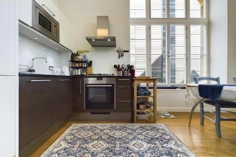 2 bedroom apartment to rent, Simpson Loan, Edinburgh