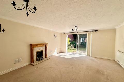 12 Auden Crescent, Ledbury, HR8 2UU