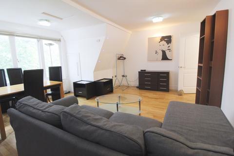 2 bedroom flat to rent, Chiswick High Road
