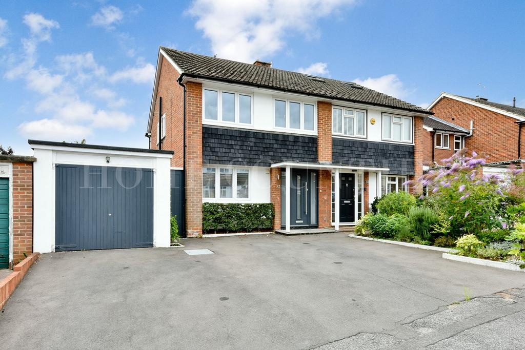 Hatherleigh Gardens, Potters Bar, EN6 3 bed semidetached house for