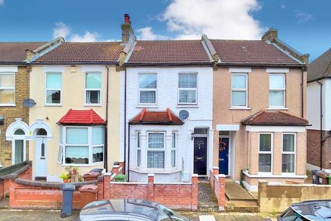65 Whalebone Grove, Romford, RM6 6BL