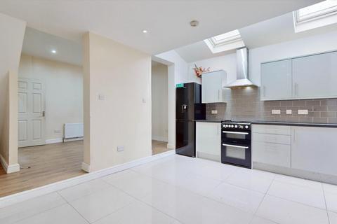 65 Whalebone Grove, Romford, RM6 6BL