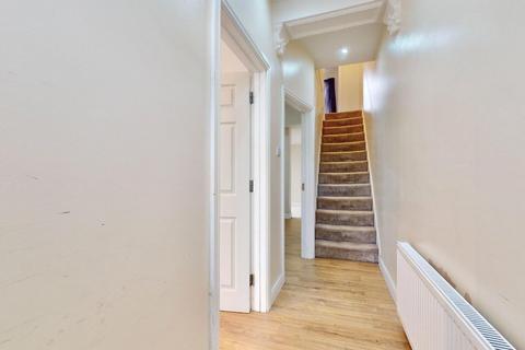 65 Whalebone Grove, Romford, RM6 6BL