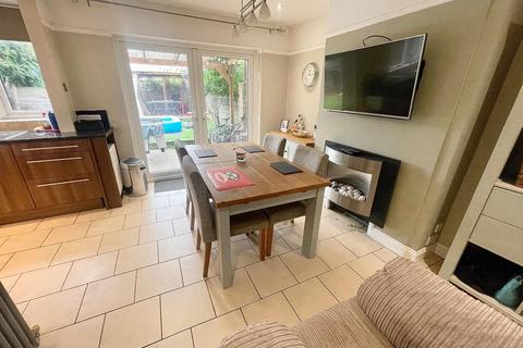 72 Bouverie Road, Hardingstone, Northampton, NN4 7EQ