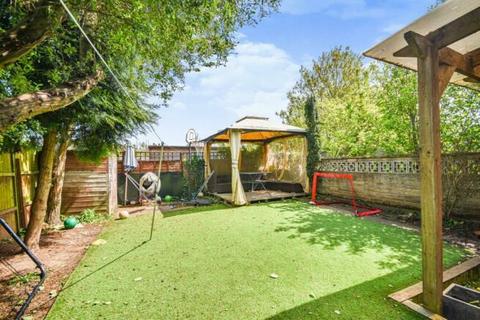 72 Bouverie Road, Hardingstone, Northampton, NN4 7EQ