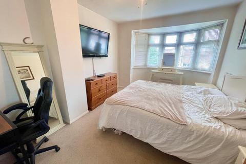 72 Bouverie Road, Hardingstone, Northampton, NN4 7EQ