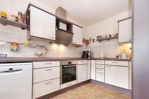 3 bedroom semi-detached house for sale, Cotton Street, Wakefield, West Yorkshire