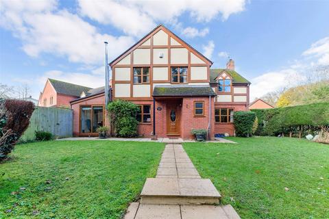 Honeysuckle Eagle Lane, Cleobury Mortimer, Kidderminster, DY14 8RA
