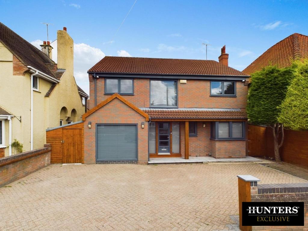 Kingsgate, Bridlington 4 bed detached house for sale £450,000