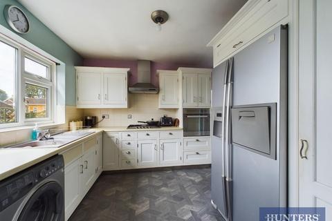 8 Carroway Close, Bridlington, YO16 6YW