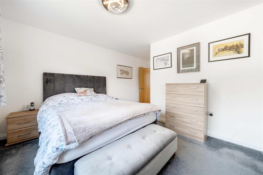 2nd view MASTER BEDROOM.jpg