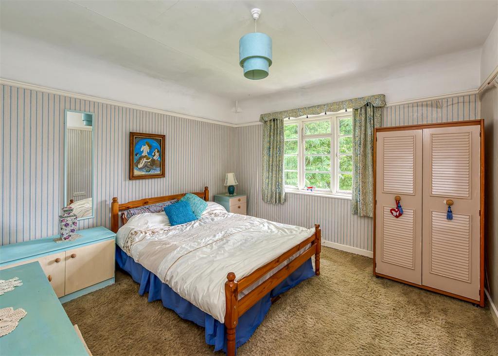 Oxleaze-bed3.jpg