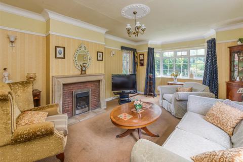 Oxleaze Grange Road, Albrighton, Wolverhampton, WV7 3LD