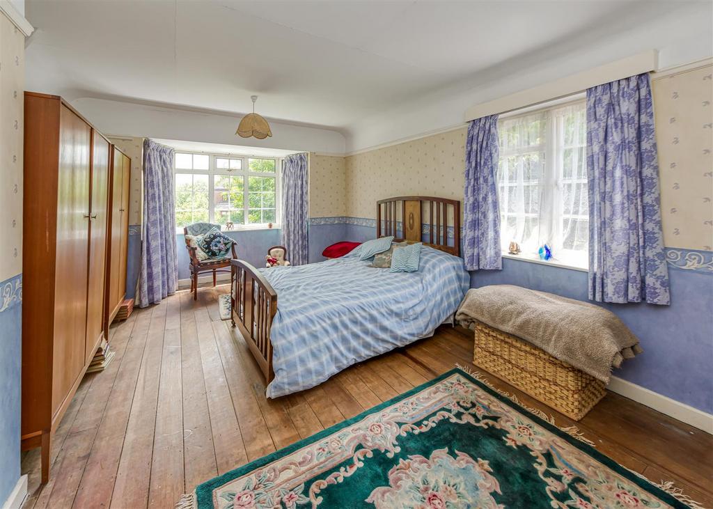 Oxleaze-bed1.jpg