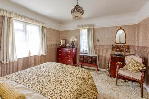 Oxleaze Grange Road, Albrighton, Wolverhampton, WV7 3LD