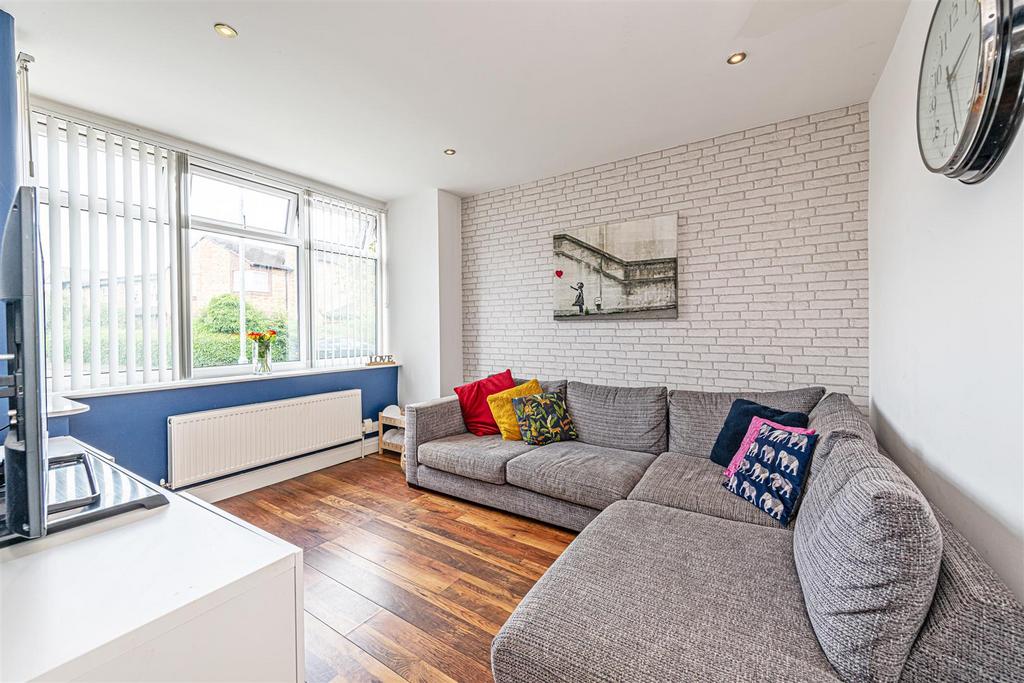 Egerton Avenue, Warrington 3 bed mews £230,000