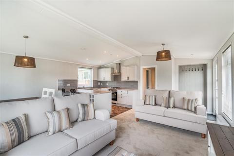 2 bedroom park home for sale, Lower Road, East Farleigh, Maidstone