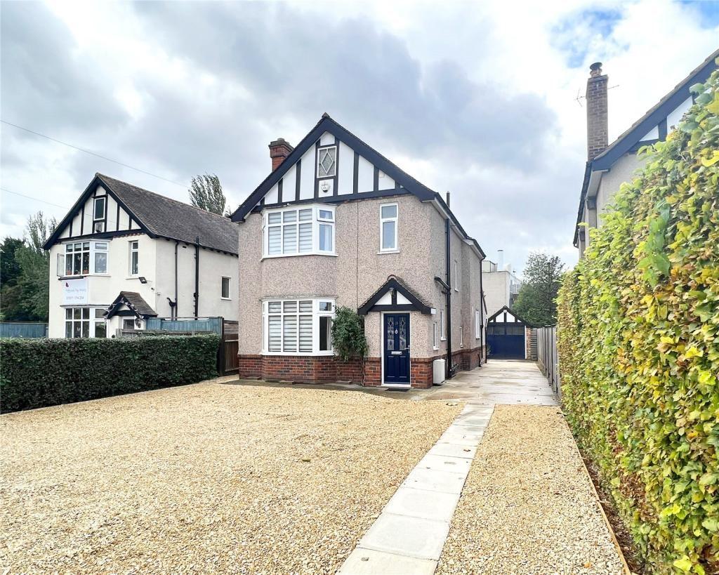 Ermin Street, Brockworth, Gloucester... 3 bed detached house £390,000