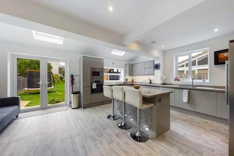 16 Ermin Street, Brockworth, Gloucester, GL3 4HJ