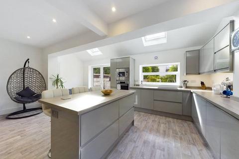 16 Ermin Street, Brockworth, Gloucester, GL3 4HJ