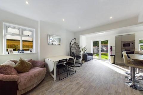 16 Ermin Street, Brockworth, Gloucester, GL3 4HJ