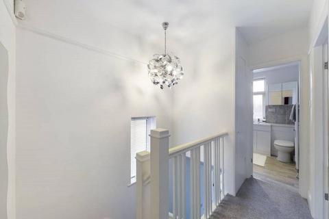 16 Ermin Street, Brockworth, Gloucester, GL3 4HJ