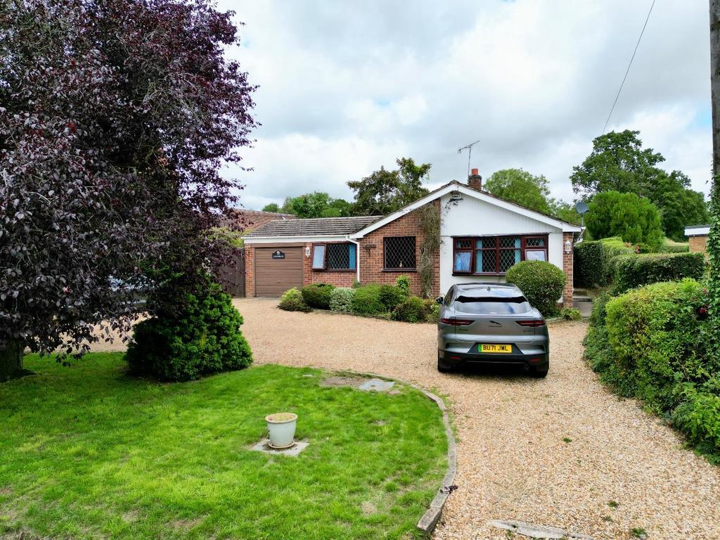 Oak Lane, Allesley, Coventry 3 bed bungalow for sale £550,000