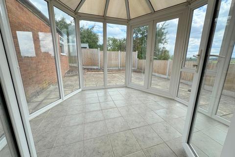 15 Hazel Grove, Leek, ST13 8UU