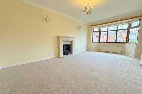 15 Hazel Grove, Leek, ST13 8UU