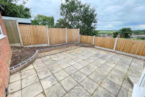 15 Hazel Grove, Leek, ST13 8UU