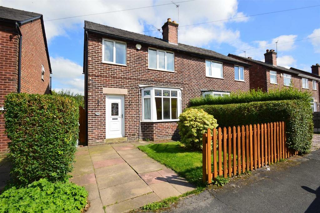 Delamere Drive, Macclesfield 3 bed semidetached house for sale £265,000