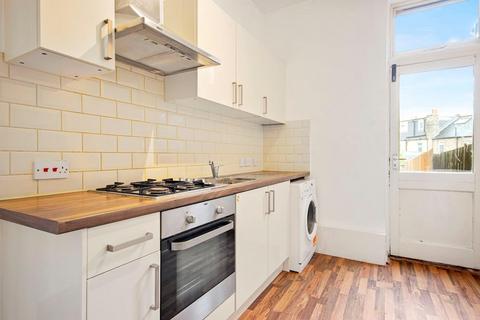 17a Werndee Road, London, SE25 5LB