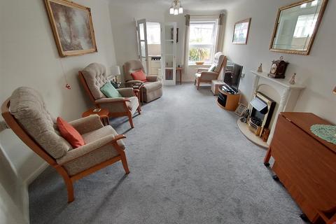 1 bedroom retirement property for sale - Clarence Road, Llandudno