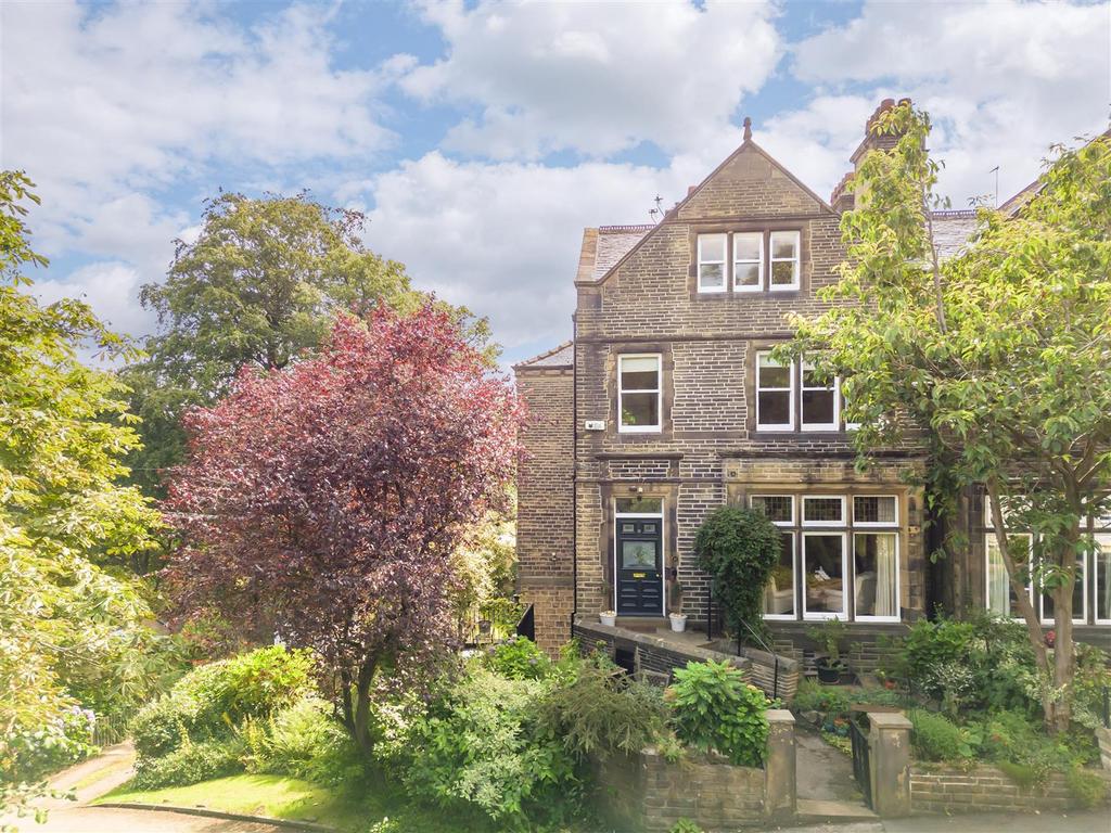 Edgerton Road, Sunnyside, Edgerton 6 bed semidetached house for sale