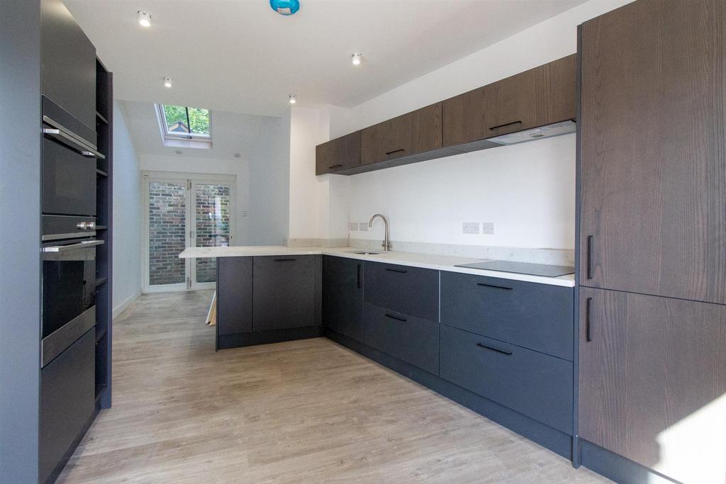 Wealden House - Kitchen-4.jpg