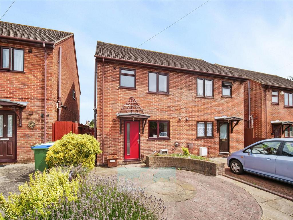 Hengrove Court, Hurst Road, Bexley 3 bed house for sale £440,000