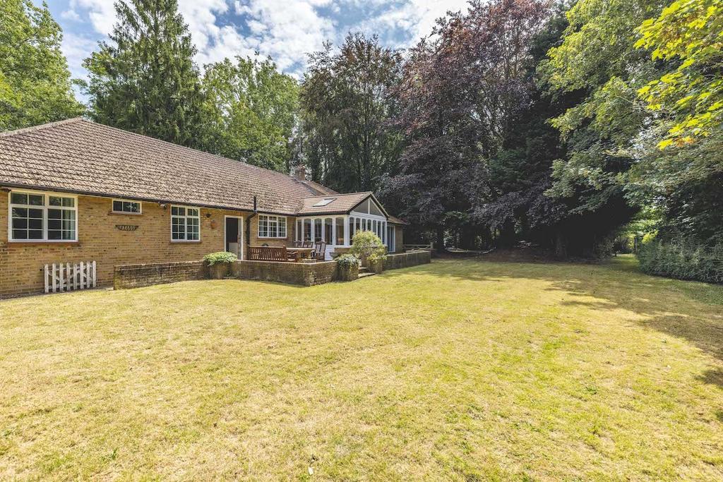 Bells Lane, Horton SL3 4 bed bungalow for sale £1,150,000