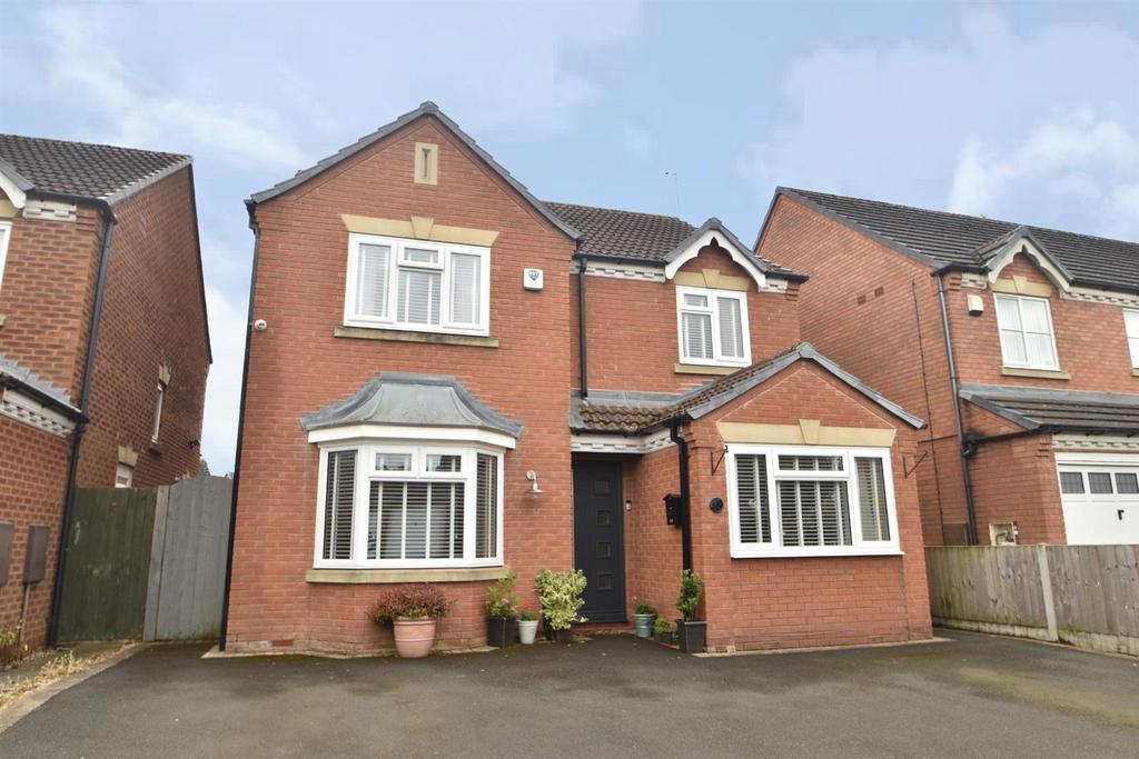 3 Napoleon Drive, Bicton Heath, Shrewsbury SY3 5PH 4 bed detached house