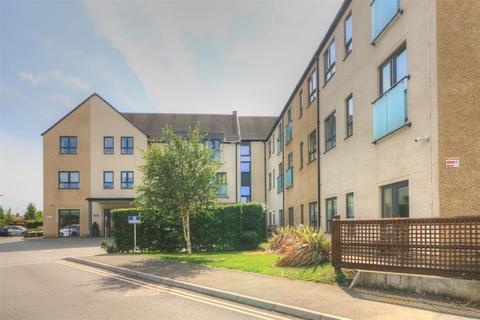 2 bedroom apartment for sale, 15 Burnham Court, Malmesbury