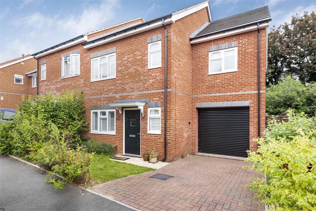 Westbourne Terrace, Reading 4 bed semidetached house for sale £450,000