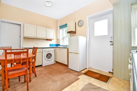 34 Ashtofts Mount, Guiseley, Leeds, LS20 9DB