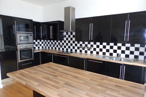 2 bedroom flat for sale, East Parade, Rhyl