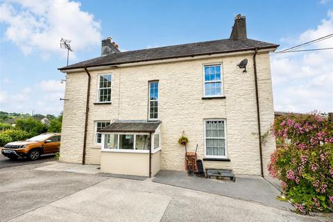 4 bedroom property with land for sale, Pontsian, Llandysul